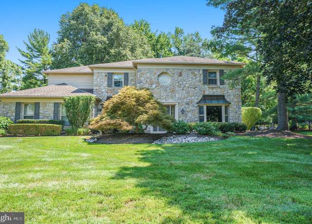 Property at 729 Knight Rd, Blue Bell, PA 19422, 4 beds, 2.5 baths