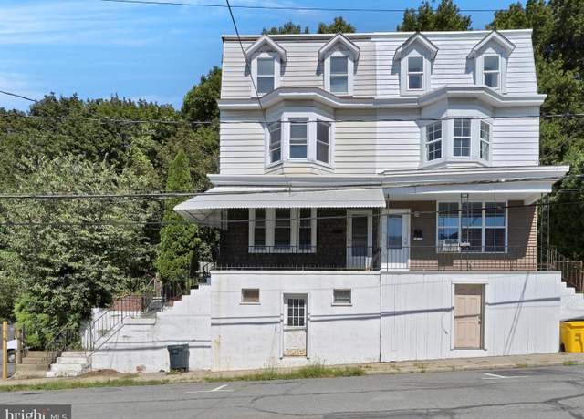 Property at 207 Saint John St, Schuylkill Haven, PA 17972, 3 beds, 1.5 baths