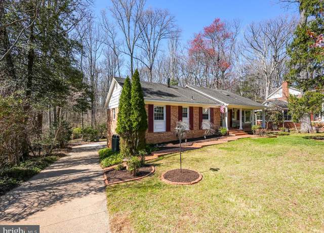Property at 12132 Stirrup Rd, Reston, VA 20191, 4 beds, 3 baths