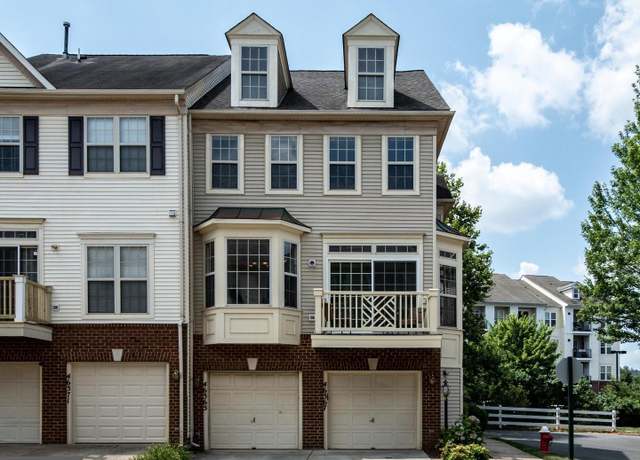 Property at 46367 Pryor Sq #84, Sterling, VA 20165, 2 beds, 2 baths