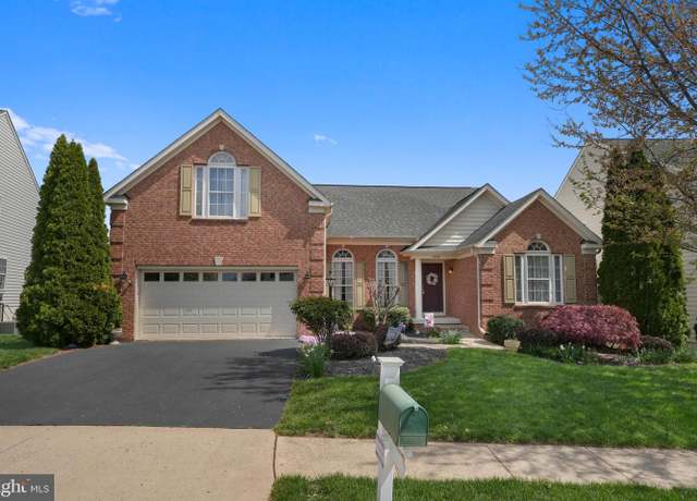 Property at 6609 Cheney Way, Gainesville, VA 20155, 4 beds, 4 baths