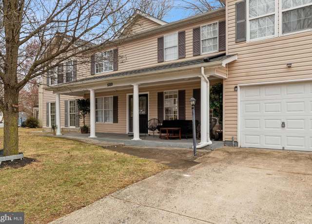 Property at 5289 Sudberry Ln, Woodbridge, VA 22193, 5 beds, 2.5 baths