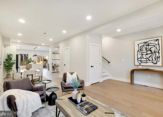 Property at 21 16th St SE, Washington, DC 20003, 4 beds, 4.5 baths