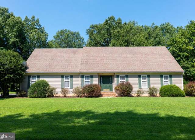 Property at 9 Fairway East Dr, Georgetown, DE 19947, 3 beds, 2 baths