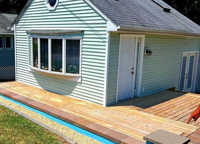 Property at 25 Locust St, Earleville, MD 21919, 1 bed, 1 bath