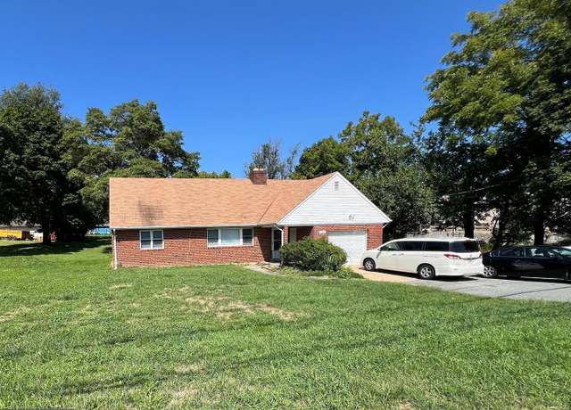 Property at 13704 New Hampshire Ave, Silver Spring, MD 20904, 4 beds, 2 baths