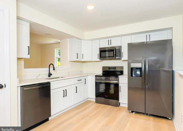 Property at 221 Red Jade Dr Unit 9-1, Upper Marlboro, MD 20774, 2 beds, 1 bath