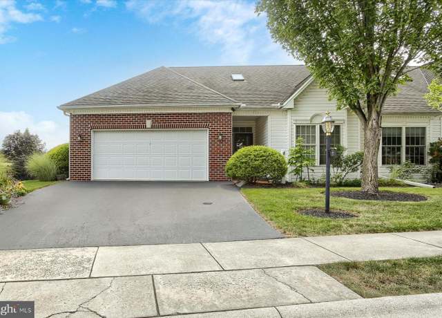 Property at 7 Tuscany Ct, Camp Hill, PA 17011, 3 beds, 3 baths