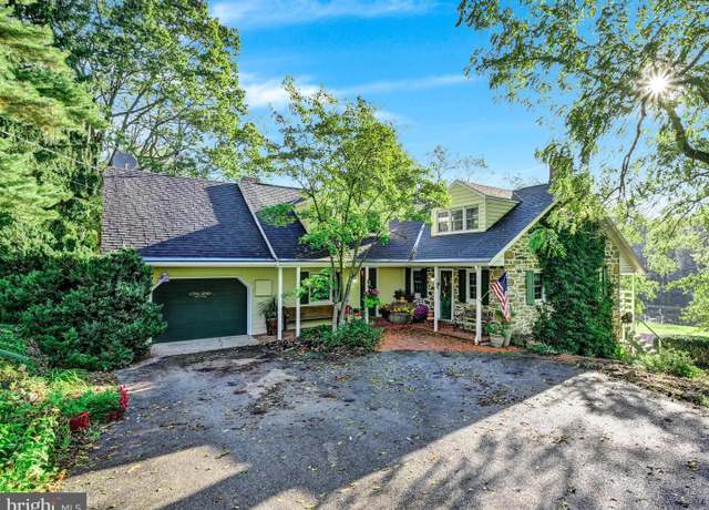 Property at 1414 Little Ln, Seven Valleys, PA 17360, 4 beds, 3.5 baths