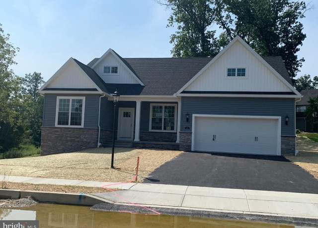 Property at 213 Granite Ln #37, Hanover, PA 17331, 3 beds, 2 baths