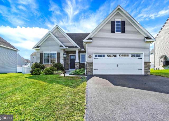 Property at 185 Hollyhock Dr, Manchester, PA 17345, 3 beds, 2.5 baths