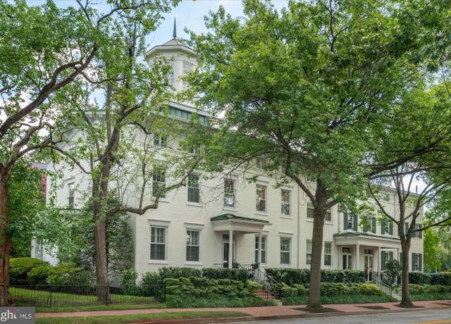Property at 300 S Columbus St, Alexandria, VA 22314, 3 beds, 3.5 baths