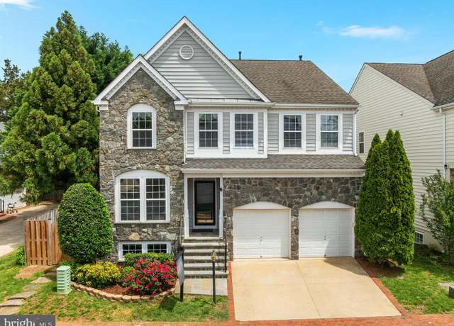 Property at 4172 Mccloskey Ct, Chantilly, VA 20151, 5 beds, 4.5 baths