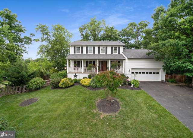 Property at 210 Autumn Olive Way, Sterling, VA 20164, 4 beds, 3.5 baths