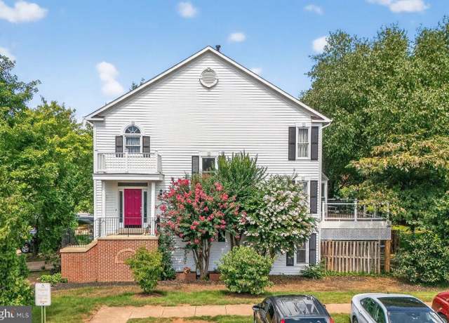 Property at 20970 Promontory Sq, Sterling, VA 20165, 3 beds, 3.5 baths