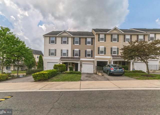 Property at 2913 Truffle Oak Pl, Woodbridge, VA 22191, 3 beds, 3.5 baths