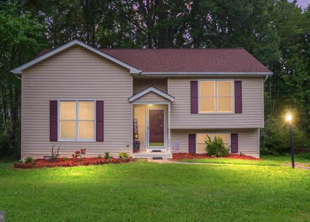 Property at 11604 Hampstead Dr, Fredericksburg, VA 22407, 3 beds, 2 baths