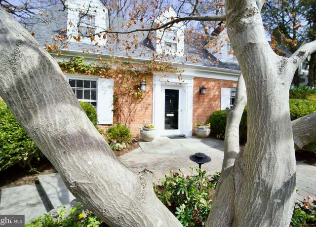 Property at 3131 Aberfoyle Pl NW, Washington, DC 20015, 5 beds, 4 baths