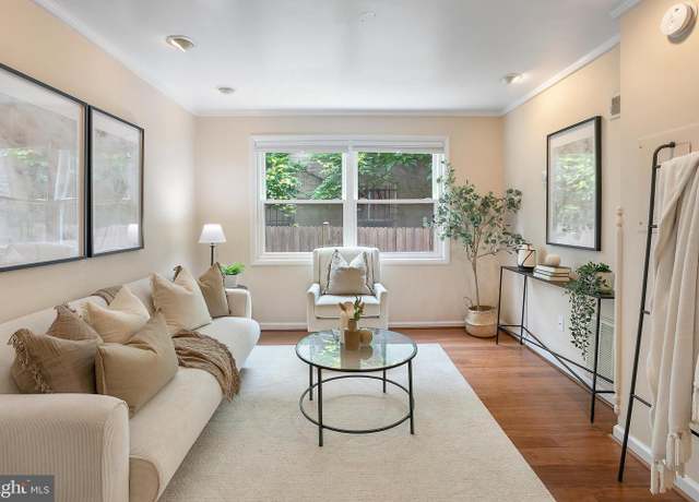 Property at 469 Ridge St NW #1, Washington, DC 20001, 1 bed, 1 bath