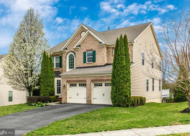 Property at 15 Wagon Shed Ln, Middletown, MD 21769, 4 beds, 3.5 baths