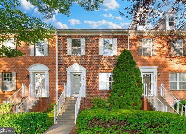 Property at 1724 Derrs Sq E, Frederick, MD 21701, 3 beds, 1.5 baths
