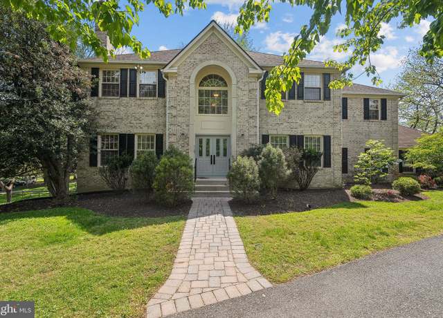Property at 5550 Muncaster Mill Rd, Rockville, MD 20855, 5 beds, 4.5 baths