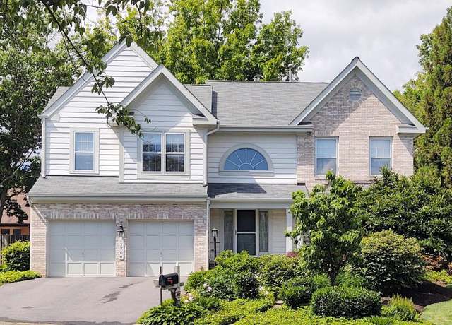 Property at 17704 Bishops Castle Ct, Olney, MD 20832, 4 beds, 2.5 baths