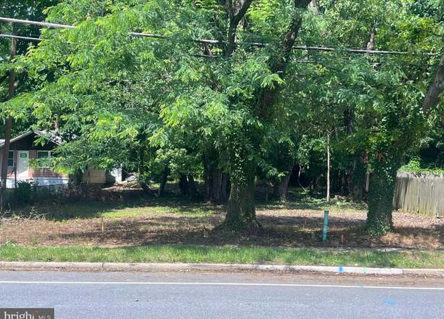 Property at 4810 Leroy Gorham Dr, Capitol Heights, MD 20743