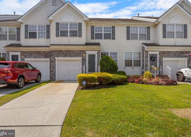 Property at 37 Chapel Hill Rd, Mount Laurel, NJ 08054, 3 beds, 2.5 baths