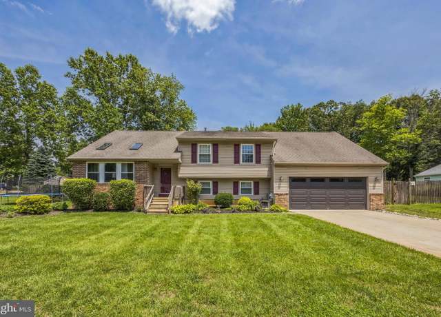 Property at 5 Ferro Dr, Sewell, NJ 08080, 5 beds, 2 baths