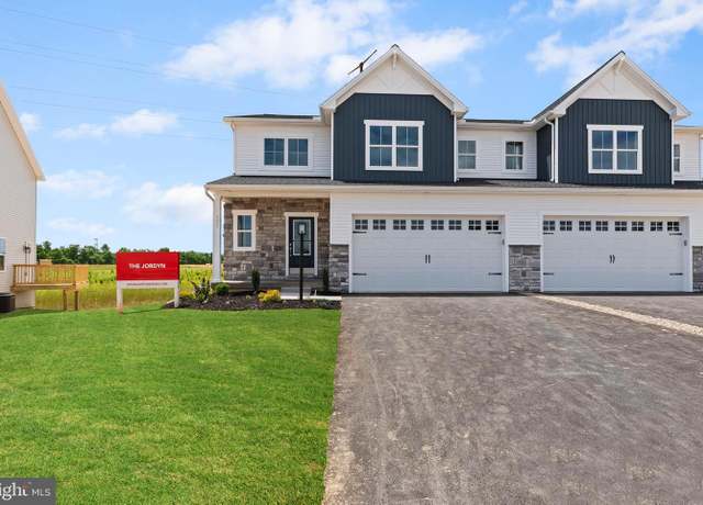 Property at 670 Brittany Dr, Mechanicsburg, PA 17055, 4 beds, 2.5 baths