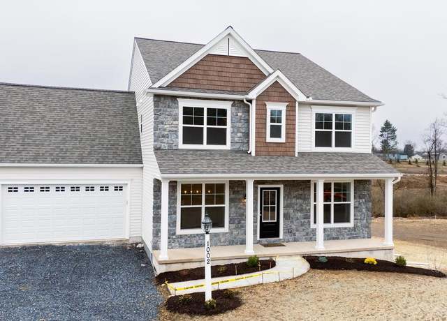 Property at 1002 Jack's Pl, Harrisburg, PA 17112, 4 beds, 2.5 baths