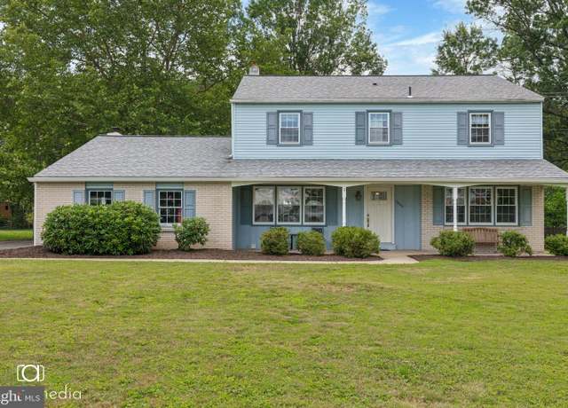 Property at 3829 Meyer Ln, Hatboro, PA 19040, 4 beds, 2.5 baths