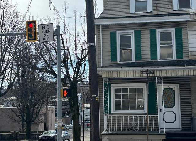Property at 140 E Sunbury St, Shamokin, PA 17872, 5 beds, 1 bath