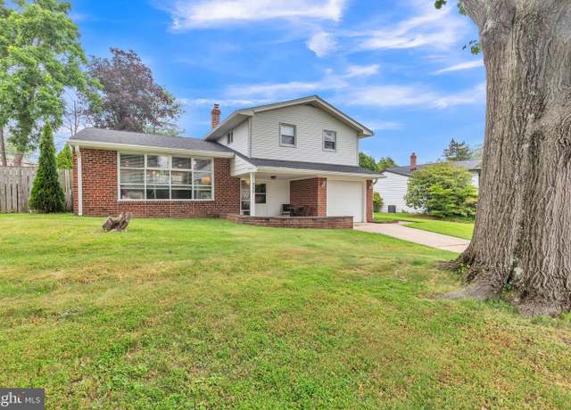 Property at 117 Kingfield Rd, Philadelphia, PA 19115, 3 beds, 2.5 baths