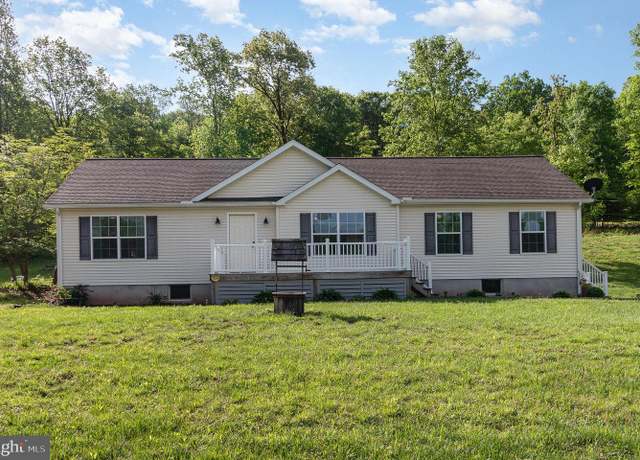 Property at 7 Kristin Dr, Landisburg, PA 17040, 3 beds, 2 baths