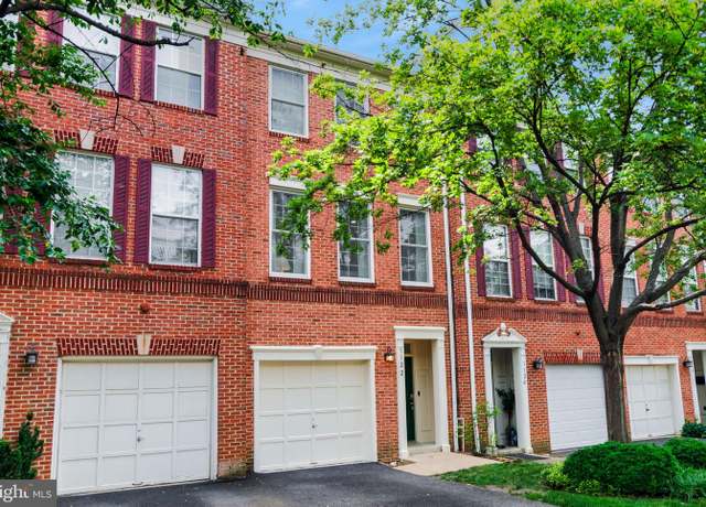 Property at 1122 S Monroe St, Arlington, VA 22204, 2 beds, 3 baths
