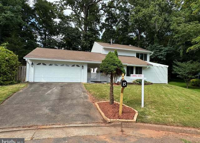 Property at 15 Greenfield Ct, Sterling, VA 20164, 4 beds, 2.5 baths