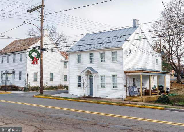 Property at 242 N Main St, Woodstock, VA 22664, 5 beds