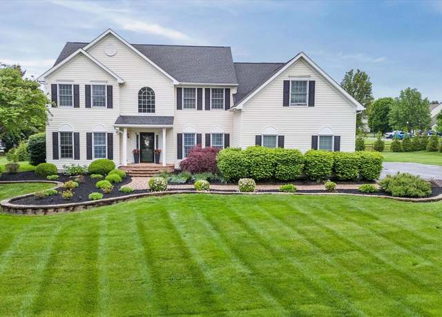 Property at 9 Fredericksburg Dr, Middletown, DE 19709, 4 beds, 2.5 baths