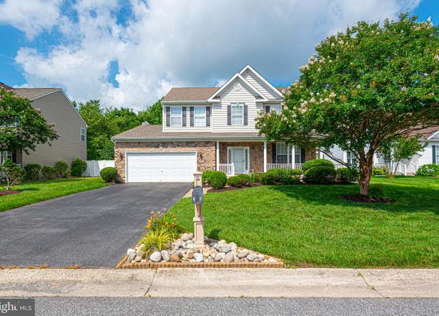 Property at 10 Waterford Ln, Selbyville, DE 19975, 4 beds, 2.5 baths