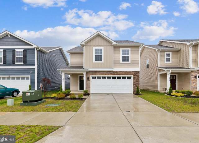 Property at 298 Forest Edge Ave, La Plata, MD 20646, 4 beds, 2.5 baths