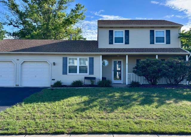 Property at 10 Berwick Ln, Sicklerville, NJ 08081, 3 beds, 1.5 baths