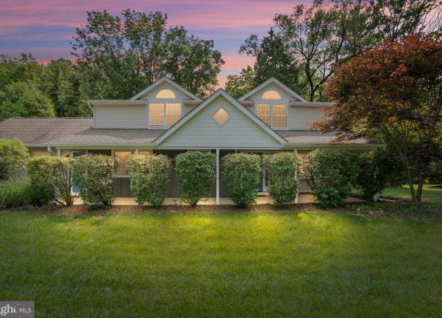 Property at 28 New Rd, Doylestown, PA 18901, 5 beds, 4.5 baths