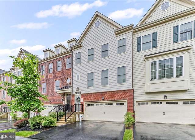 Property at 4 Parkview Cir, Wayne, PA 19087, 4 beds, 4 baths