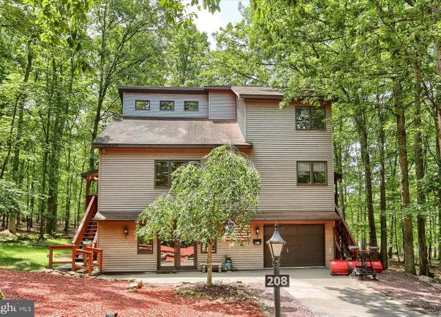 Property at 208 Owego Dr, Hazleton, PA 18202, 5 beds, 3 baths