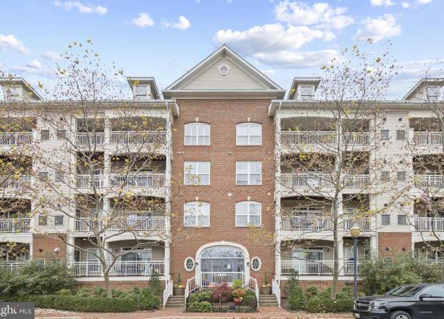 Property at 5112 Donovan Dr #109, Alexandria, VA 22304, 2 beds, 2 baths