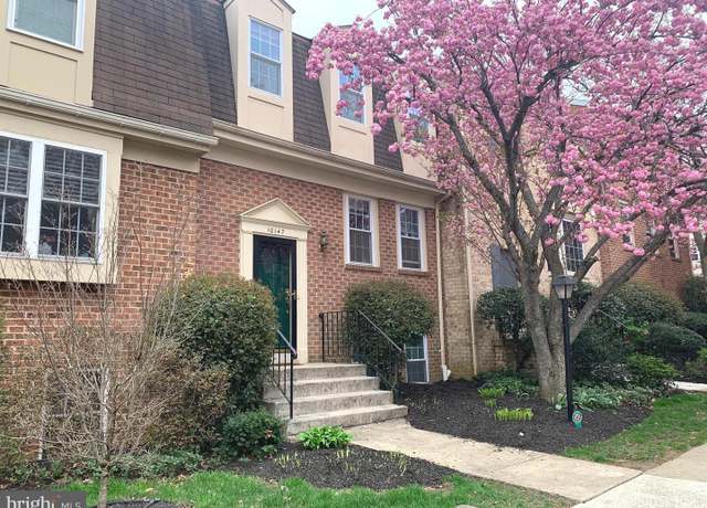Property at 10147 Valentino Dr, Oakton, VA 22124, 4 beds, 3.5 baths