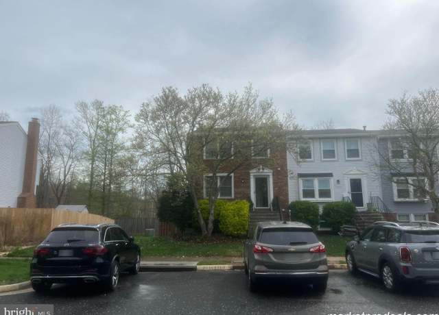 Property at 5213 Pleasure Cove Ct, Alexandria, VA 22315, 3 beds, 2.5 baths