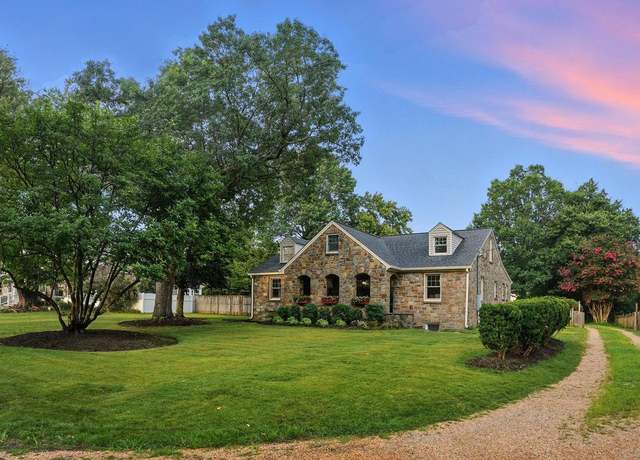 Property at 4505 Park Rd, Alexandria, VA 22312, 6 beds, 4.5 baths